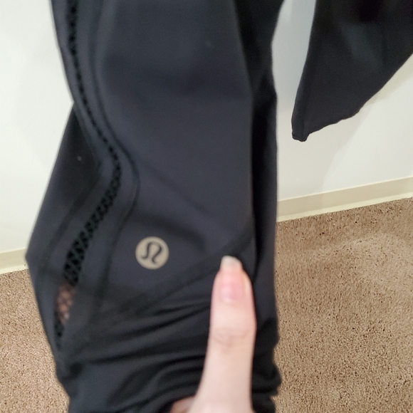 Lululemon capris - Picture 4 of 4